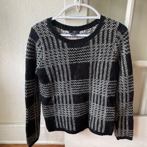 Gap Sweater, Size Medium (fits small)